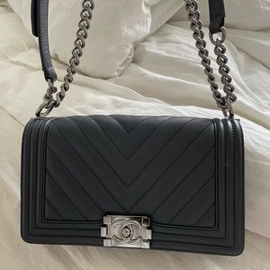 Chanel boy bag - dark blue new never used